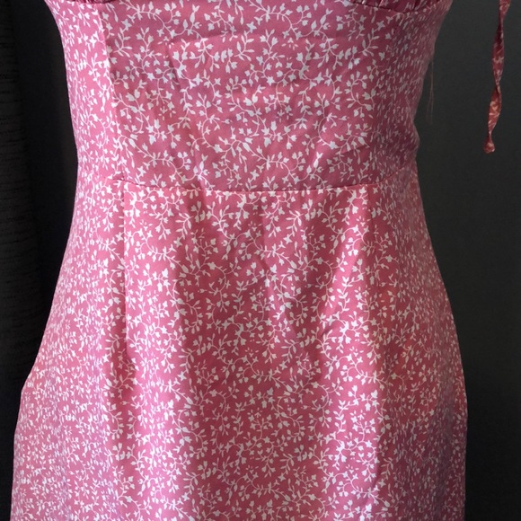 Adorable pink knotted tie strap dress size small - Picture 3 of 13